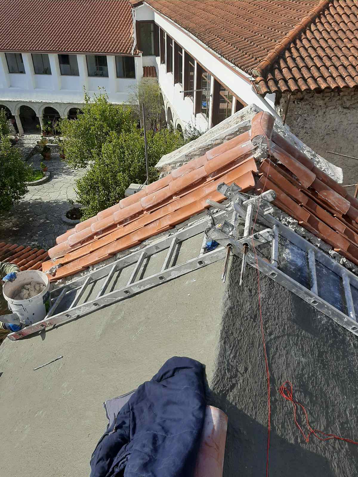 Έργο σε Εκκλησία 2